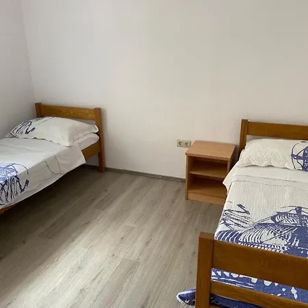 L&l Apartment Pakostane