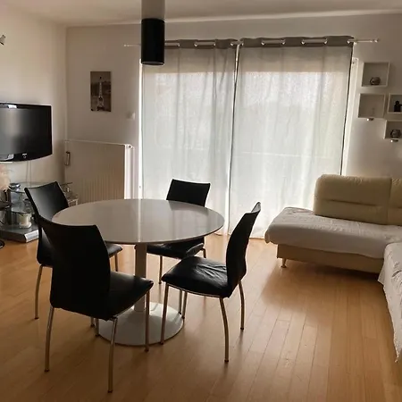 Apartment L&l Pakostane