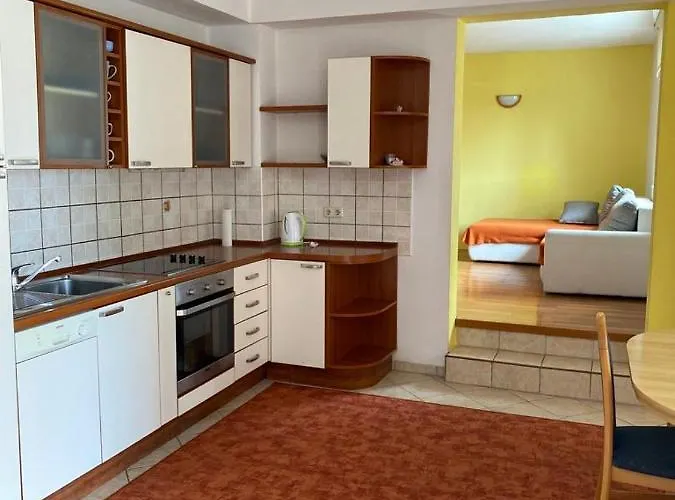 L&l Апартаменты *