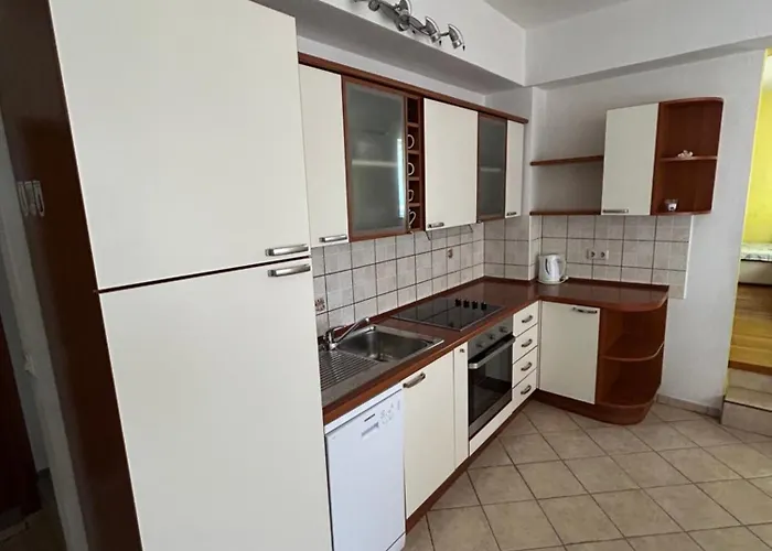 L&l Apartamento Pakoštane