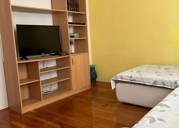 L&l * Пакоштане